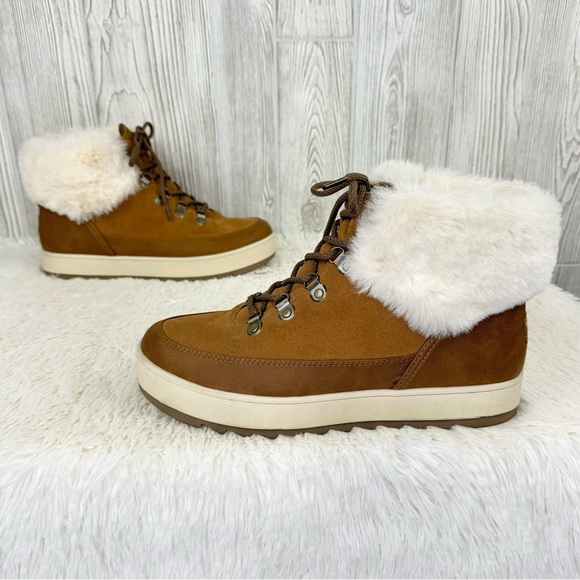 Koolaburra Shoes - Koolaburra by UGG Women's Tynlee Lace-up Snow Boot 10 chestnut sneaker boot EUC